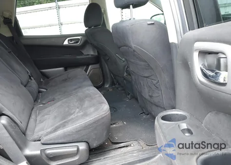 2013 Nissan Pathfinder Sv z USA, uszkodzony, nr VIN 5N1AR2MM4DC646130